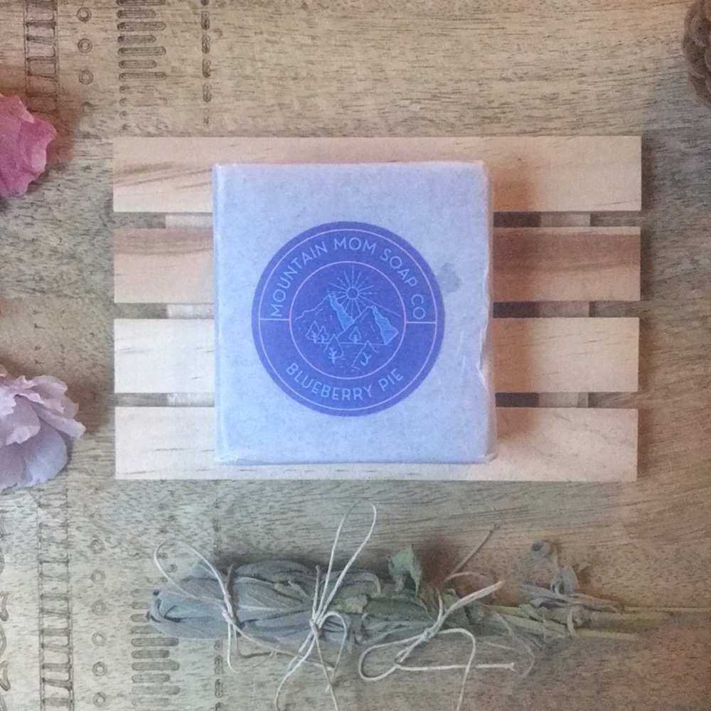BLUEBERRY PIE Vegan Glycerin Bar Soap / Mountain Mom Soap Co/ 4.5 oz / Blue - Picture 3 of 5